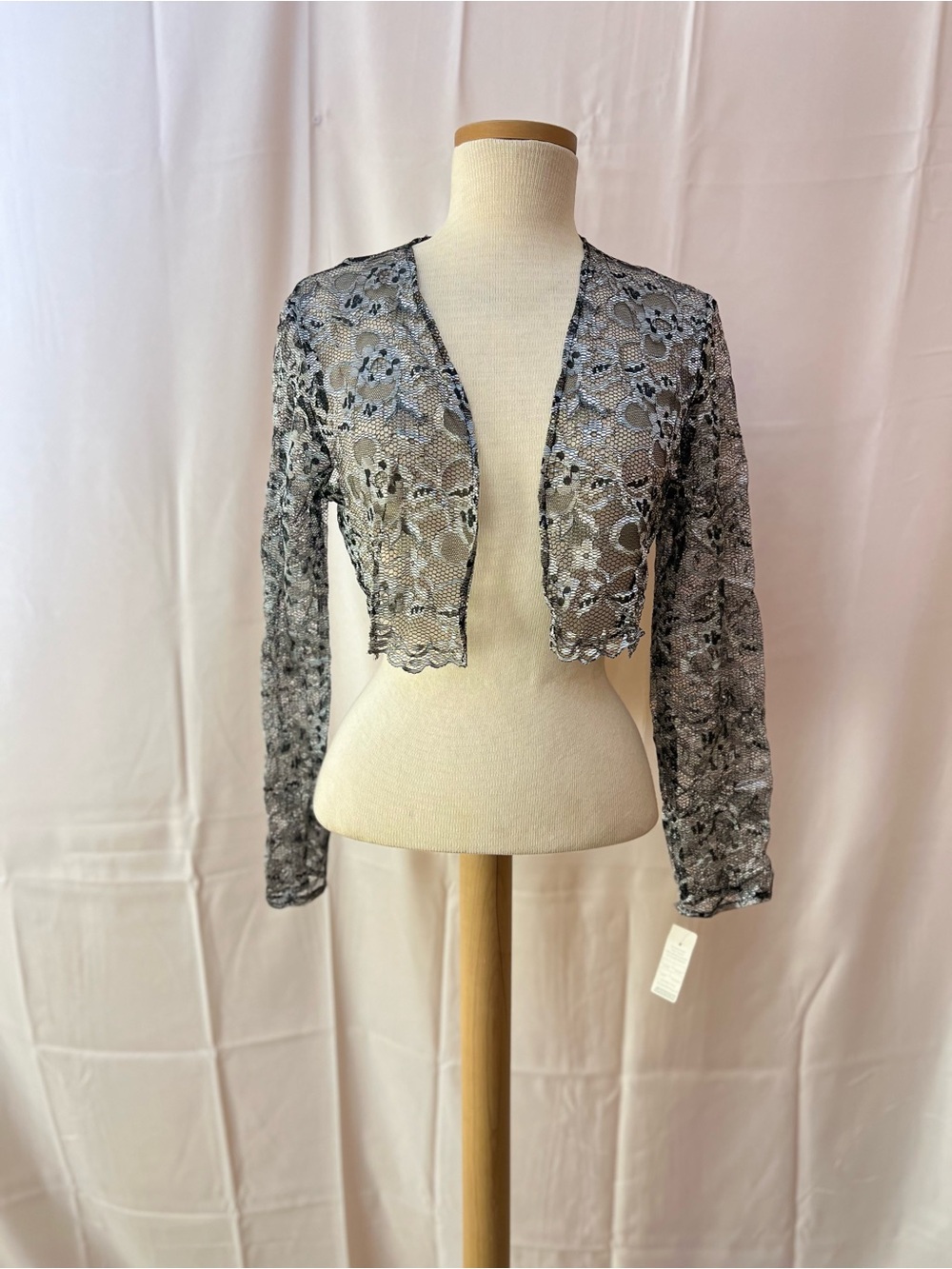 Sheri Martin Gray Floral Lace Cropped Bolero Jacket